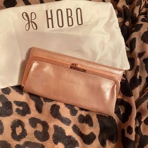 Hobo Limited Ed Rose Gold wallet!GREAT CONDITION!